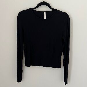 ARITZIA The Group Luxe Lounge Long Sleeve